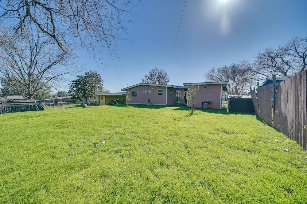 San Antonio Home Near AFB & Hospitals: WFH Welcome