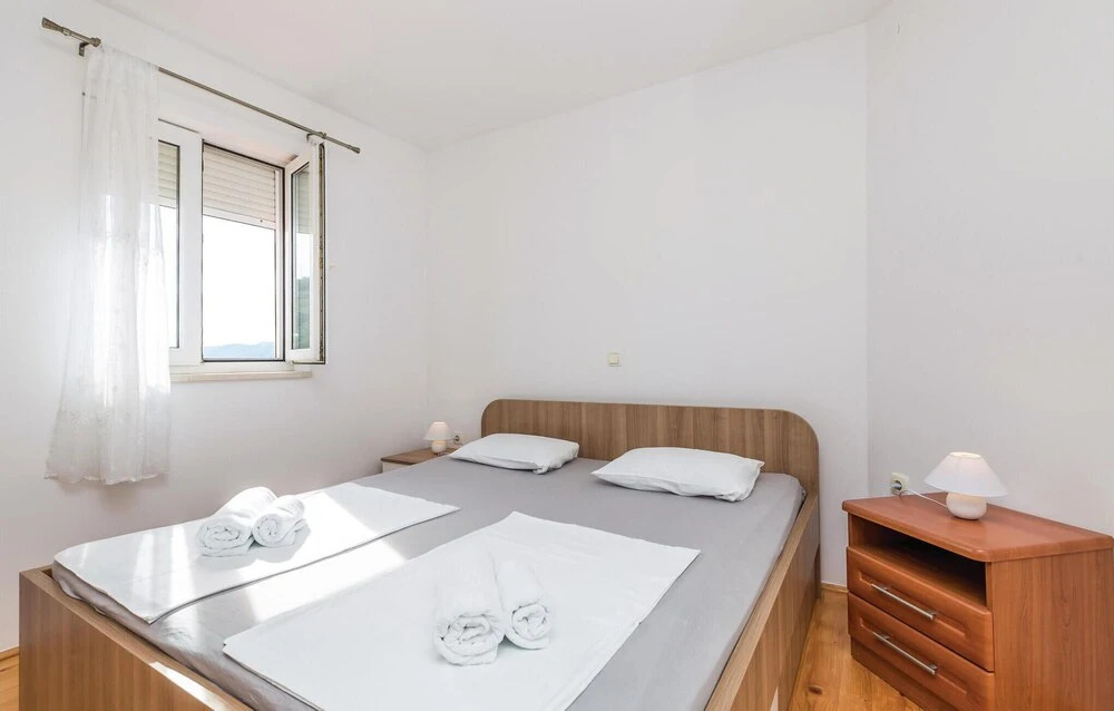 Beautiful Home in Supetarska Draga With Wifi and 3 Bedrooms