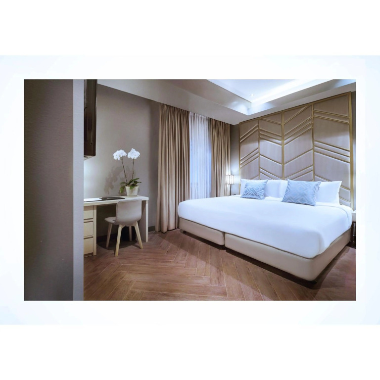 Summit Hotel Greenhills