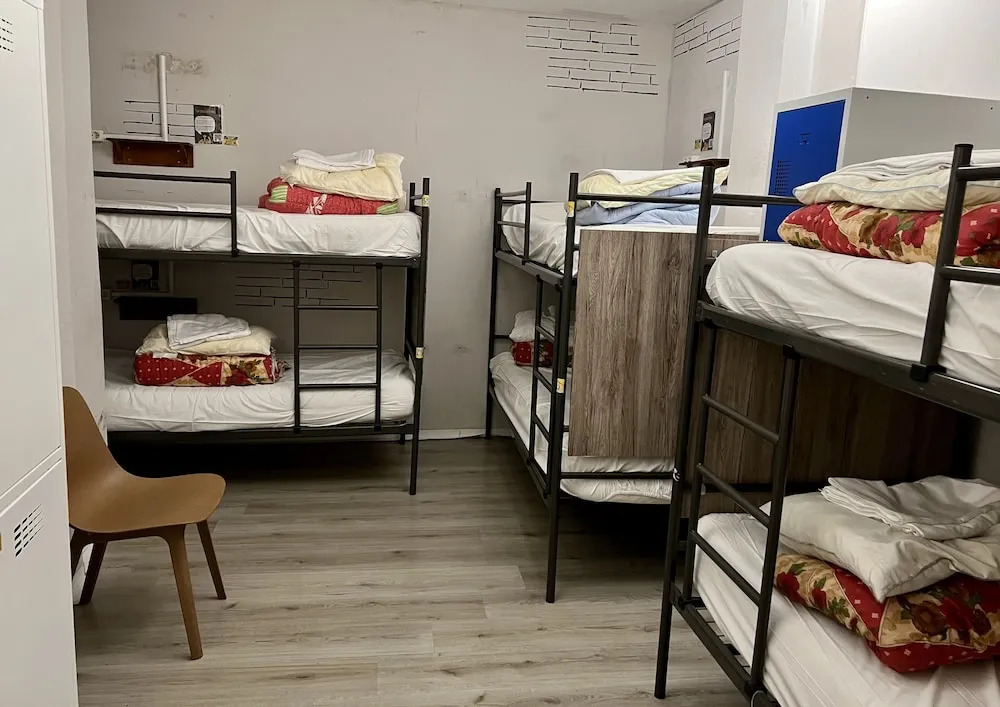 Hostel The Golden Stork