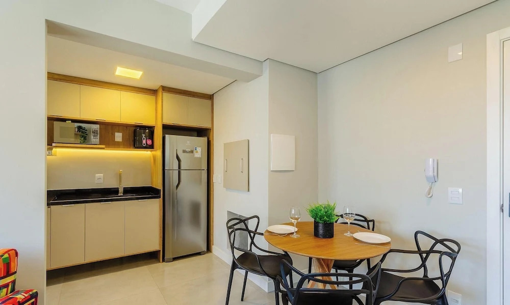 Complete and Modern Accommodations in a Building With gym - MCP