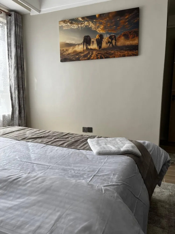 Nairobi Airbnb - Fast Wifi, Swimming Pool, gym