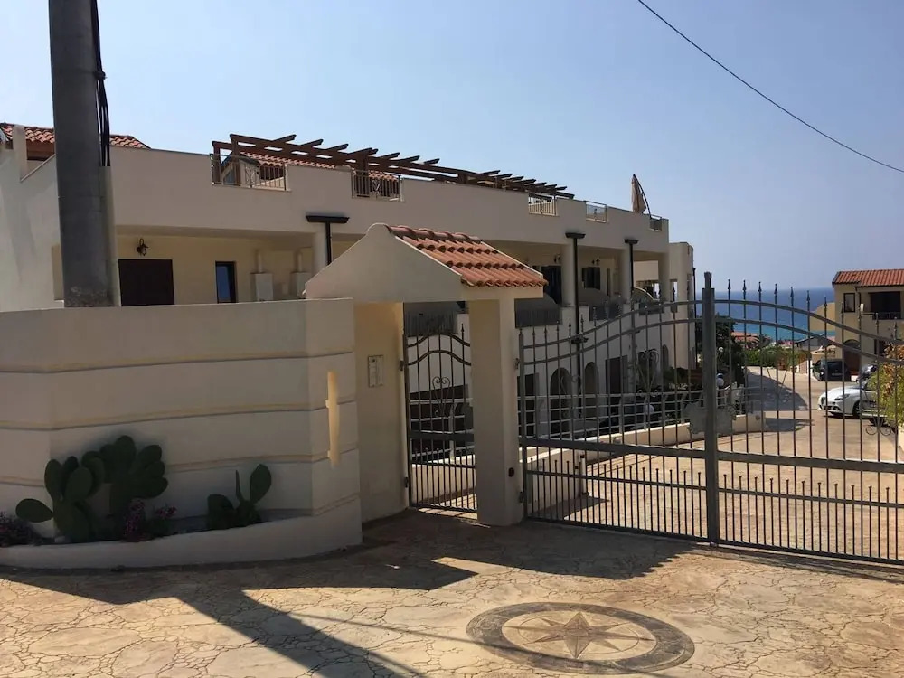 Villa Esmie | Exclusive Development Zambrone