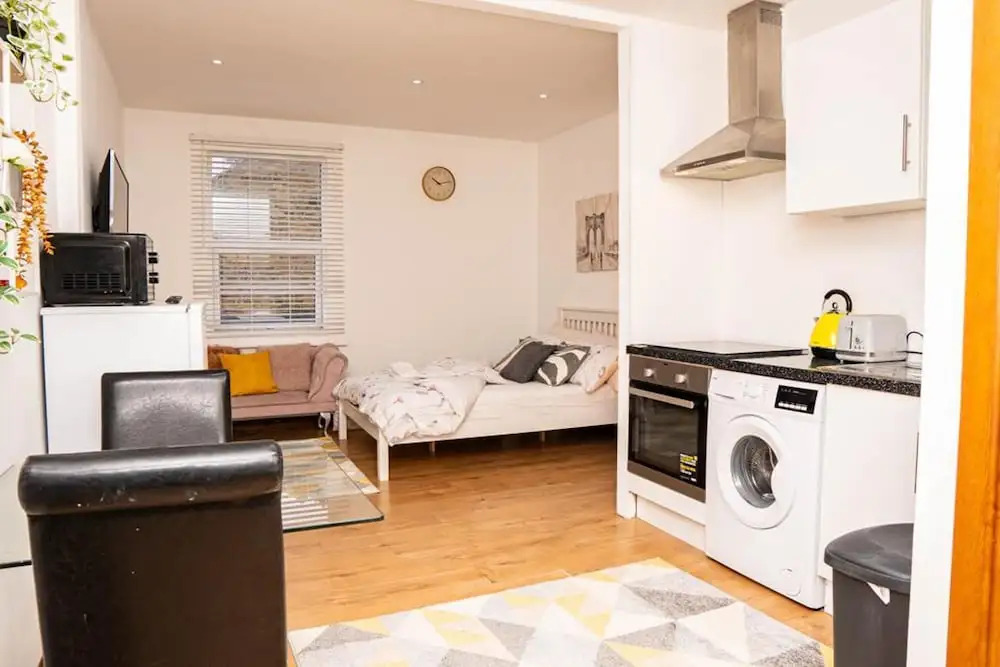 Luxury Studio Flat in London