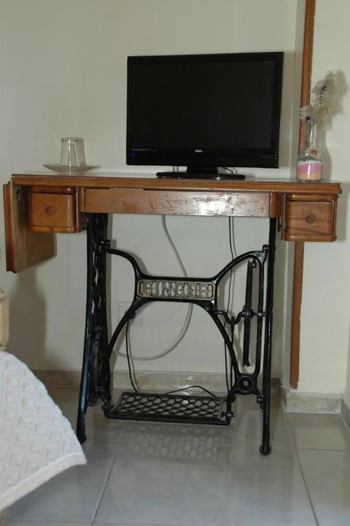 Hostal Ramón y Cajal