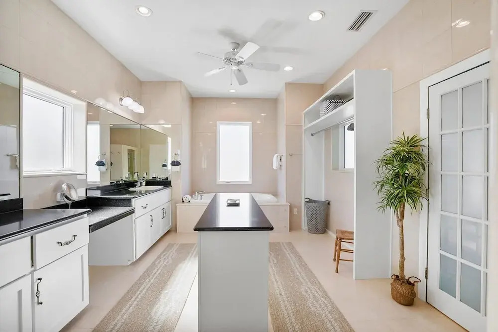 Waterfront Home w Patio Heated Pool Dock Beach