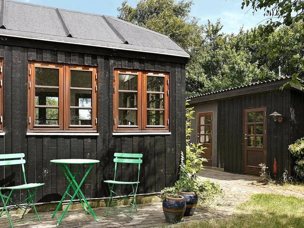 Cozy Holiday Home in Struer near Beach