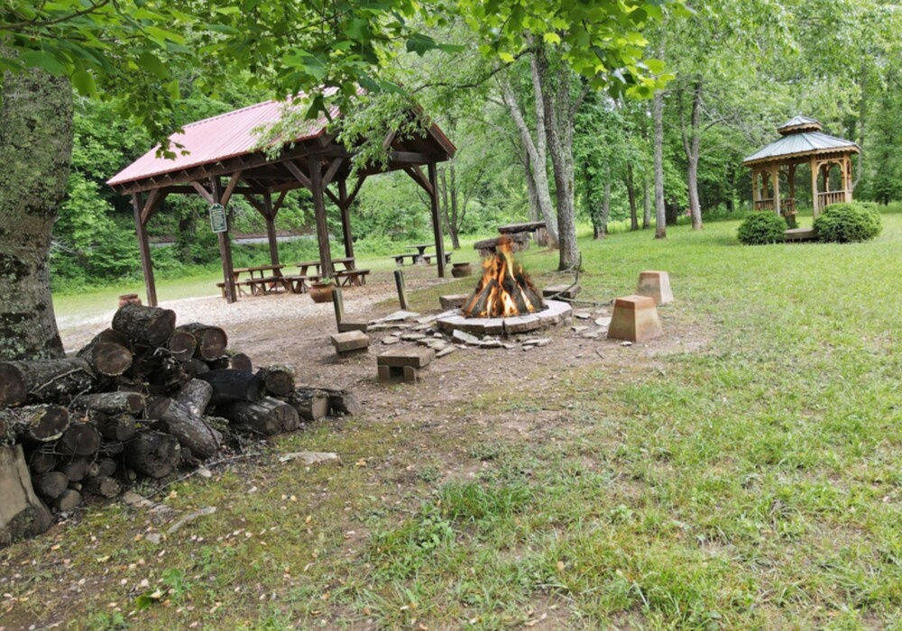 Hidden Creek Cabin by Escape to Blue Ridge