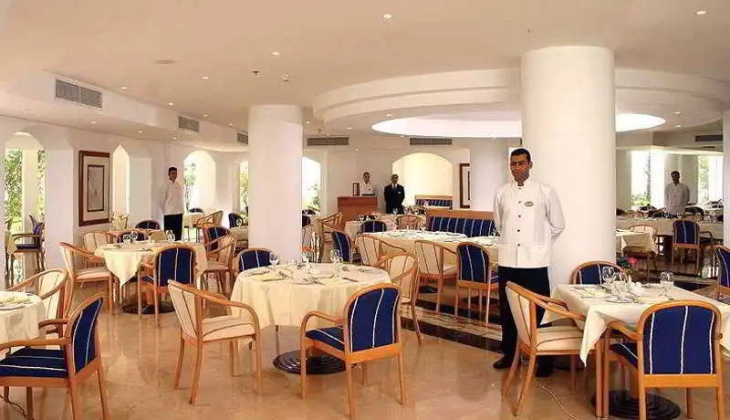 Royal Plaza Hotel
