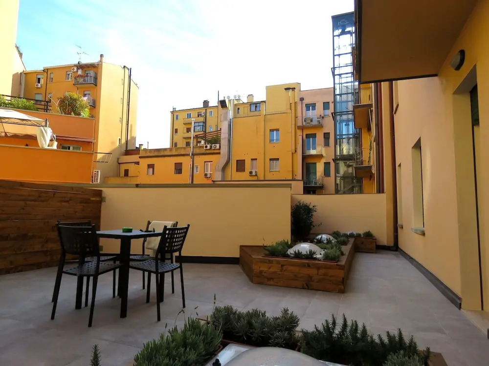 8 Colonne Apartments