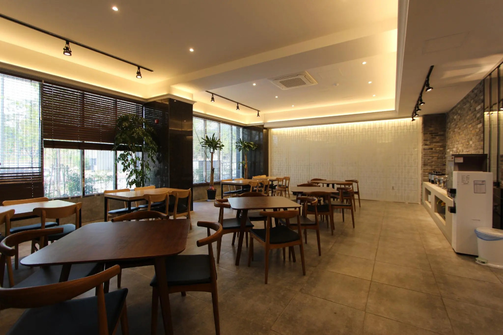 Brown-Dot Hotel Daegu Hyukshin Doshi
