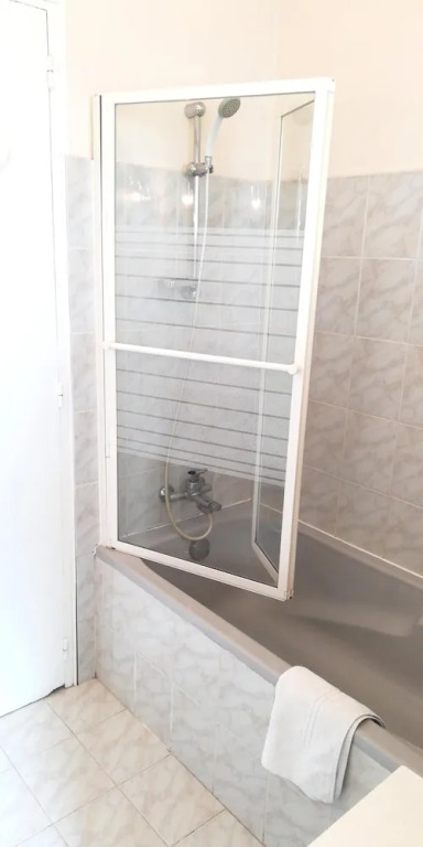 Apartment With 2 Bedrooms in Arles, With Wifi - 30 km From the Beach