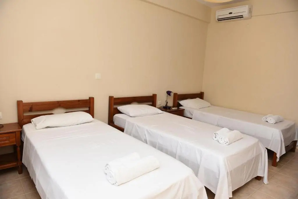 Antonis Apts, Physio Fitness Retreats