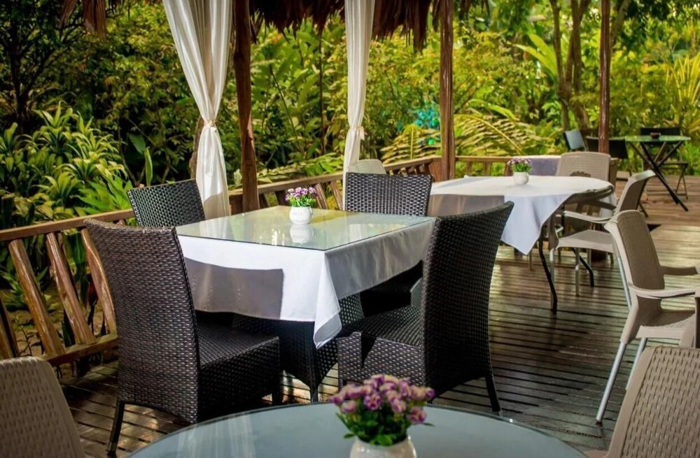 Hotel Madreselva