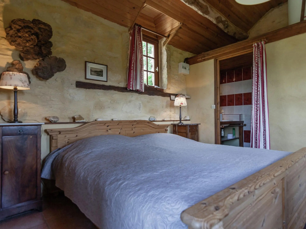 Quaint Mansion in Aquitaine estate with private garden