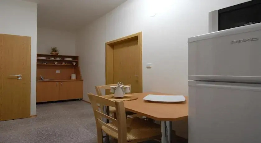 Ubytovaci Komplex Leo
