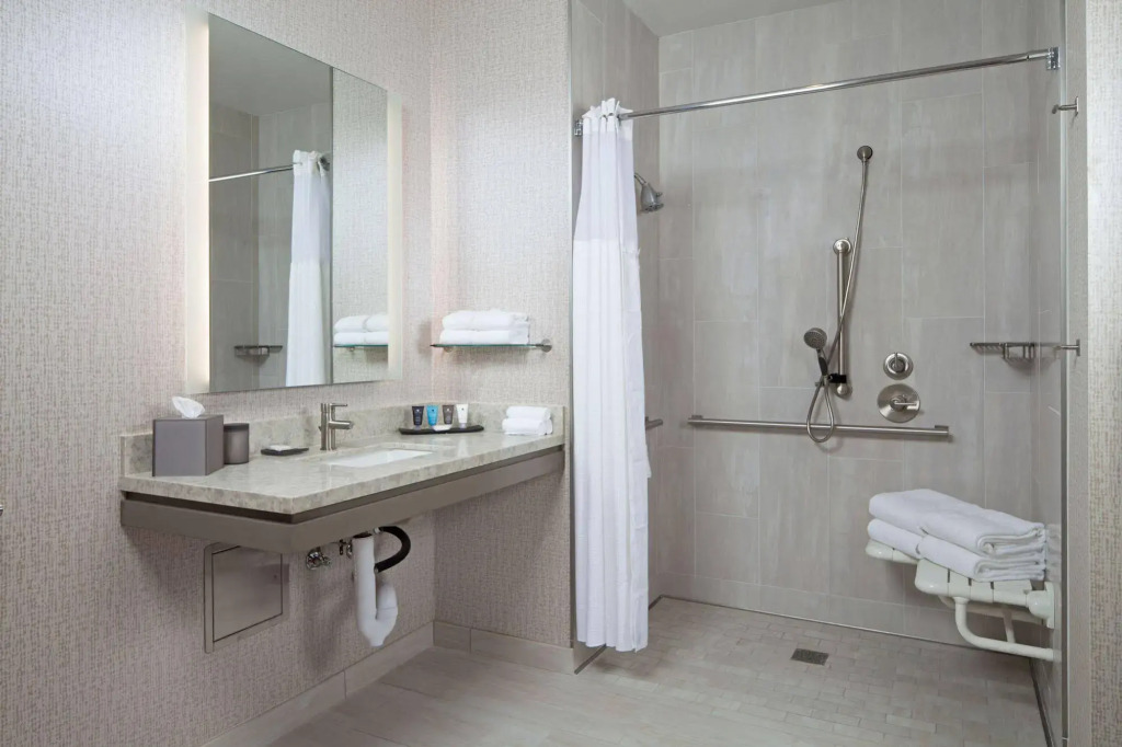 H Hotel Los Angeles, Curio Collection By Hilton