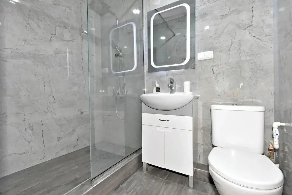 Apartment by Luxe Group GL152