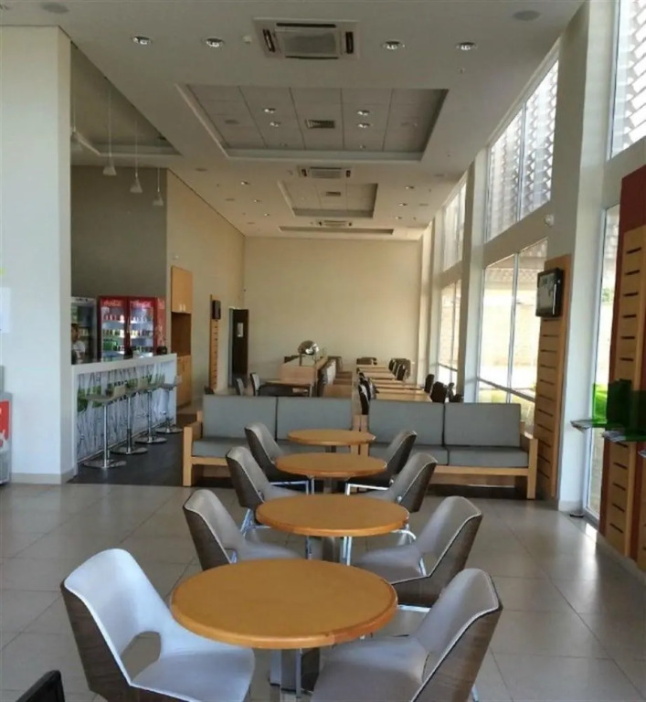 ibis Lins