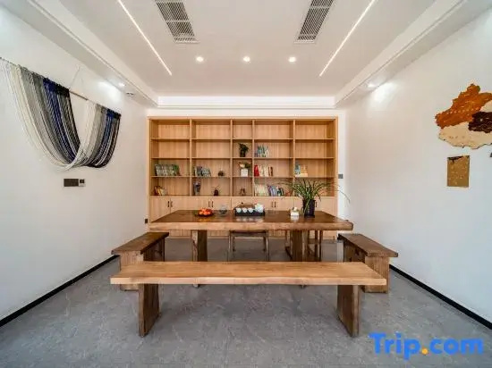 Tonglu Ouyuer Suiyuan Homestay (OMG Heartbeat Amusement Park Yaolin Wonderland Branch)