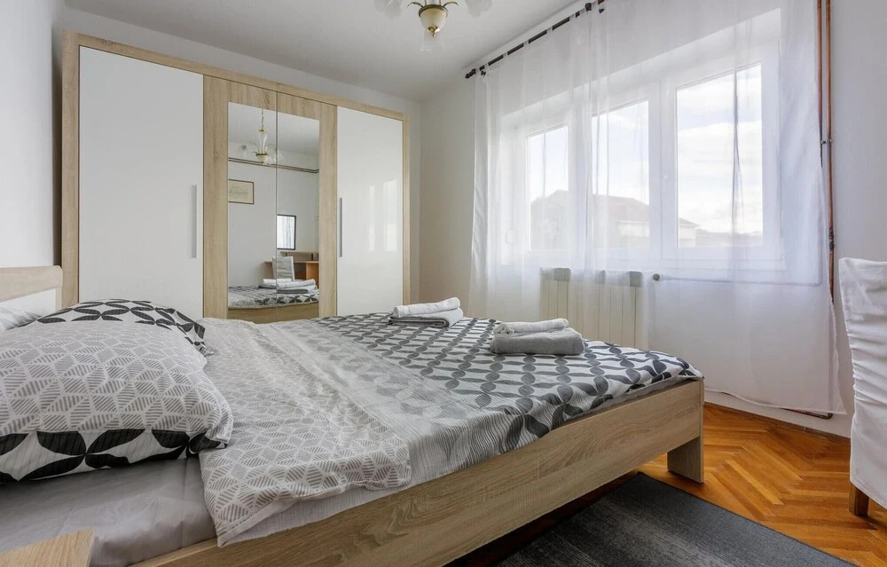 Amazing Apartment in Crikvenica With Wifi and 3 Bedrooms
