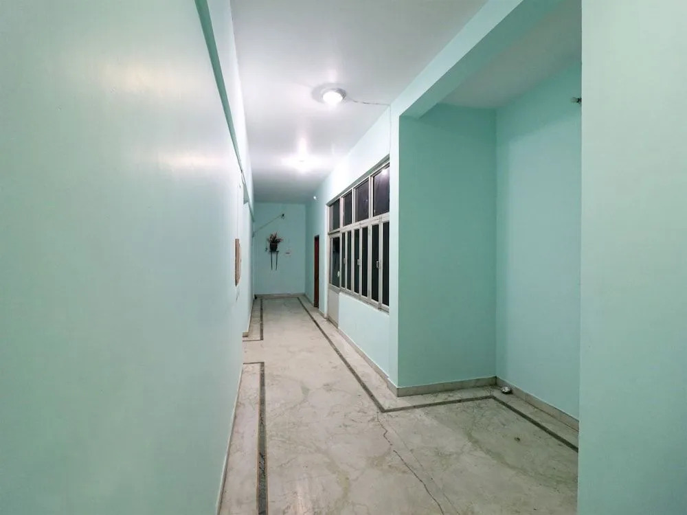 Oyo 26657 Vrindaban Guest House