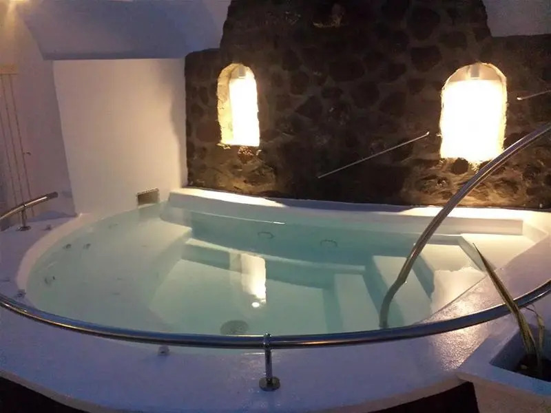 On An Island suites & apartments - Fira