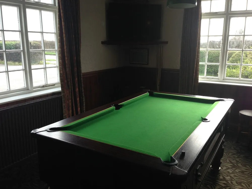 Ivanhoe Hotel