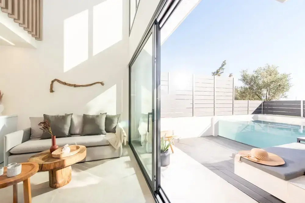 Serene Villas Halkidiki - Cfront private pool