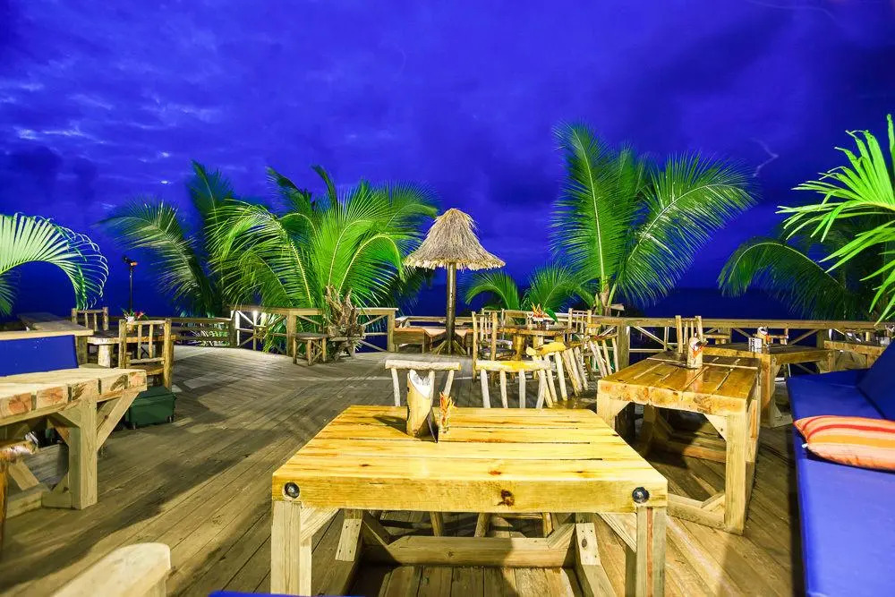 Tranquilseas Eco-Lodge And Diving Center