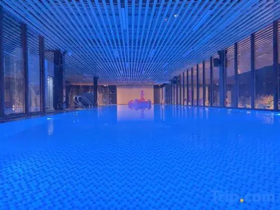 Ramada by Wyndham Wuhan Hankou Railway Station
