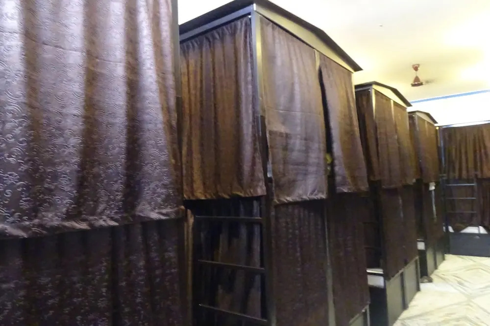 Sunshine Hostels