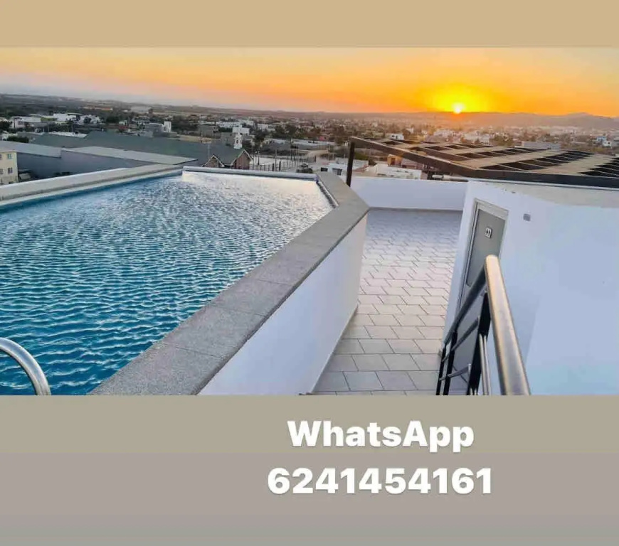 Primer Piso condo , 3 Recamaras+2.5 baños +alberca
