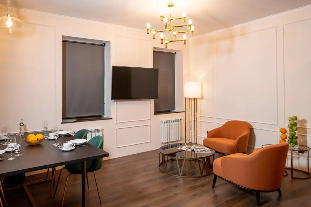 De Paris Apartments