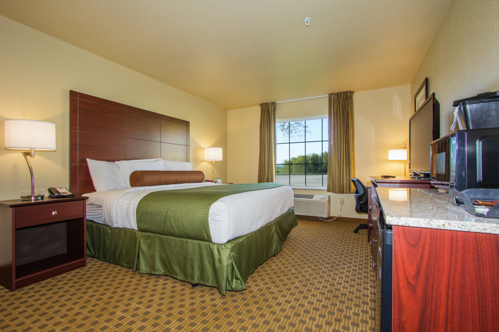 Cobblestone Inn & Suites - Corry