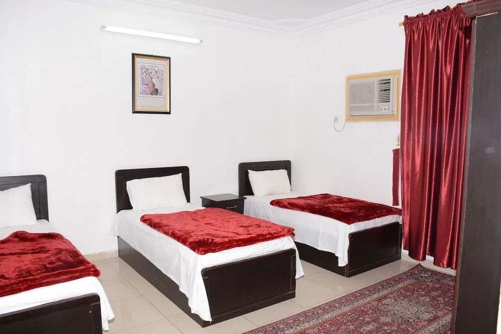 Al Eairy Furnished apt Al Madinah 1