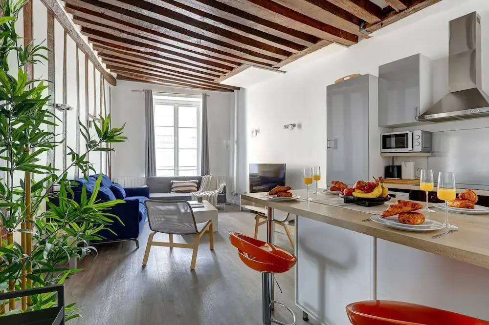 Charming 1BR in Saint-Germain Sleeps 4