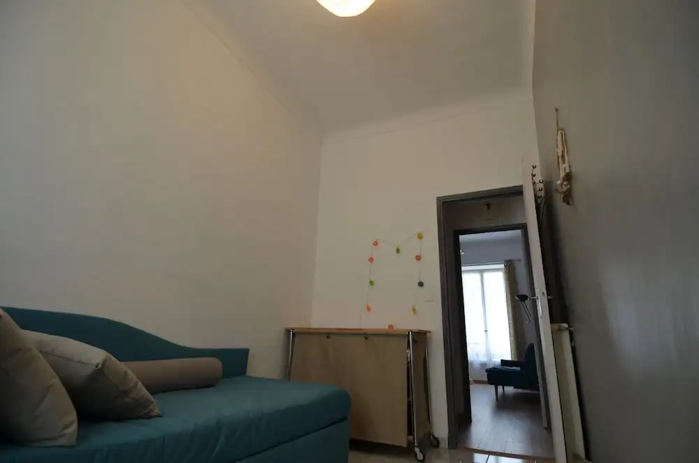 Apartment 5 persons near Place du Pin in Port of Nice district