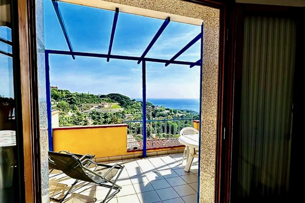 Beautiful residence in central but quiet area with panoramic views of Golfo Stella-Bel Horizonte 6