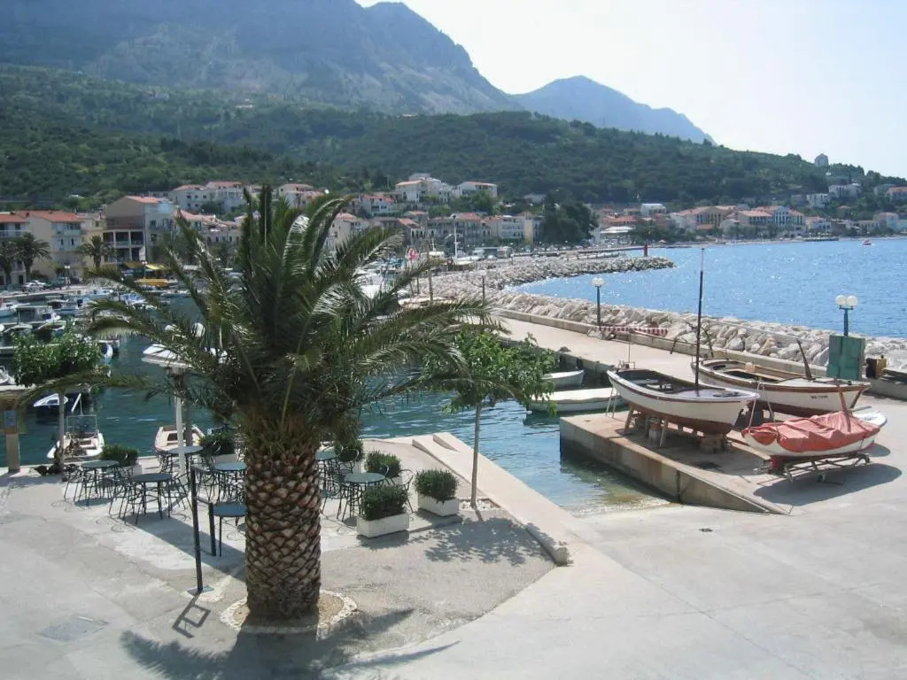 Boutique Waterfront Apartments