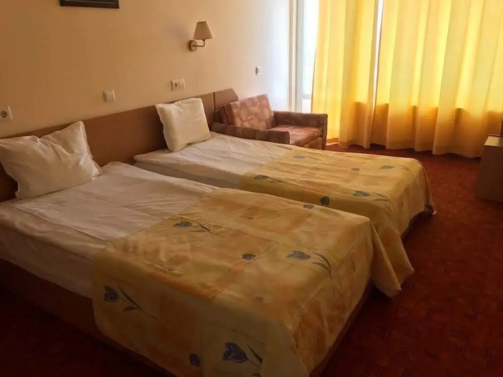 Vezhen Hotel - Free Parking