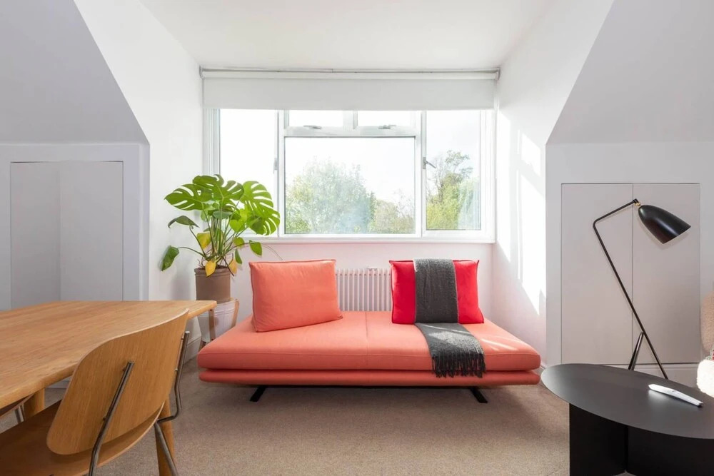 Bright 1 Bedroom Flat Near the Tube