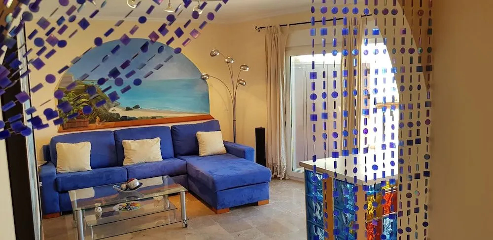 Exquisite Calahonda Beach Studio