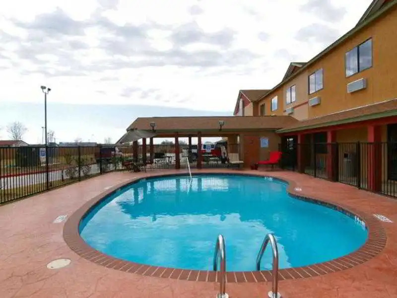 Cotulla Whitten Inn