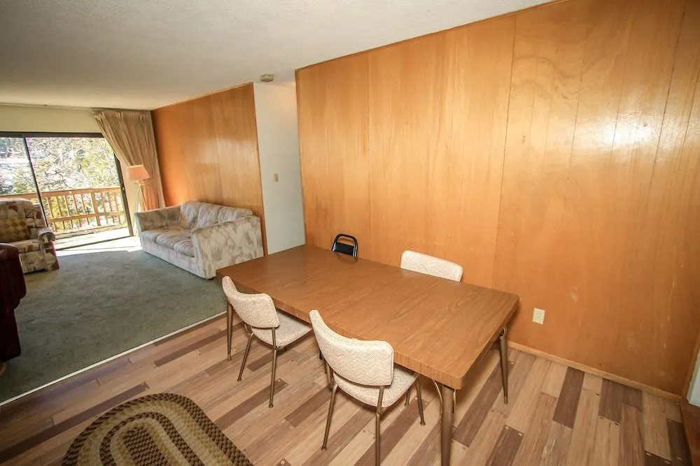 Somen - 3 Br home by RedAwning