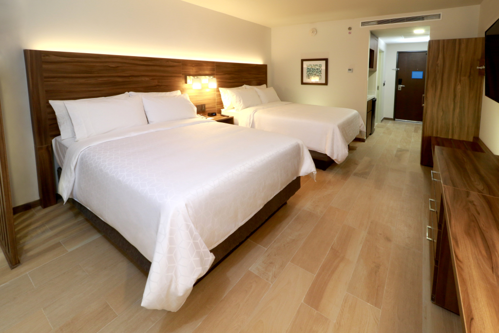 Holiday Inn Express & Suites - Playa del Carmen by IHG