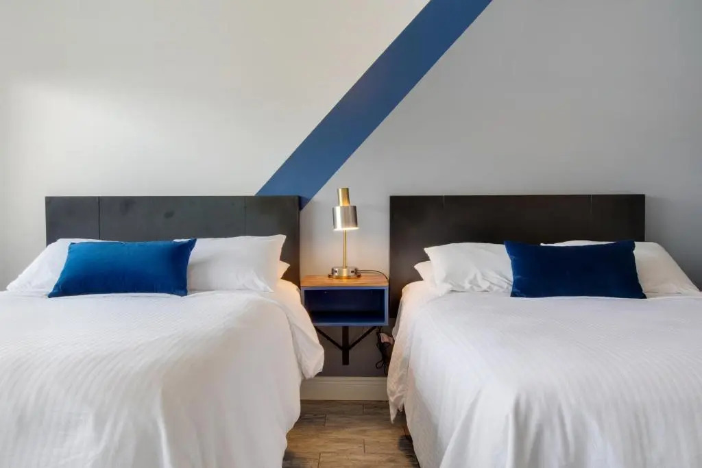 The Iris Motel