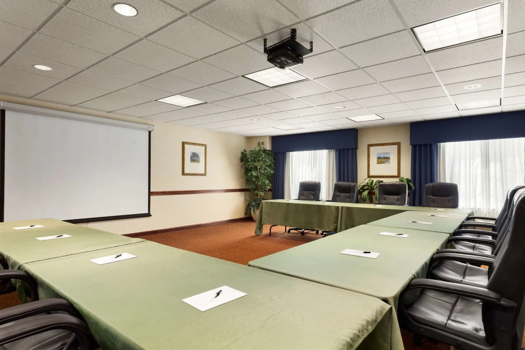 Garner Hotel Madison - Huntsville Airport by IHG