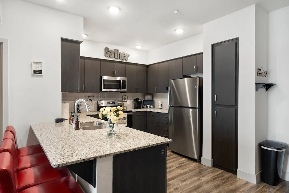 Chandler Gem - 2 Bdrm Apt Nr DT Chan-Gil