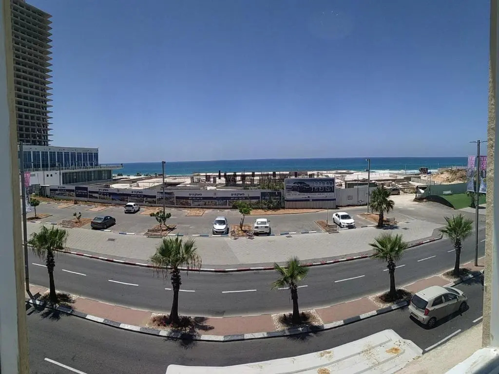 Beachfront Studio Apartment Bat Yam 412